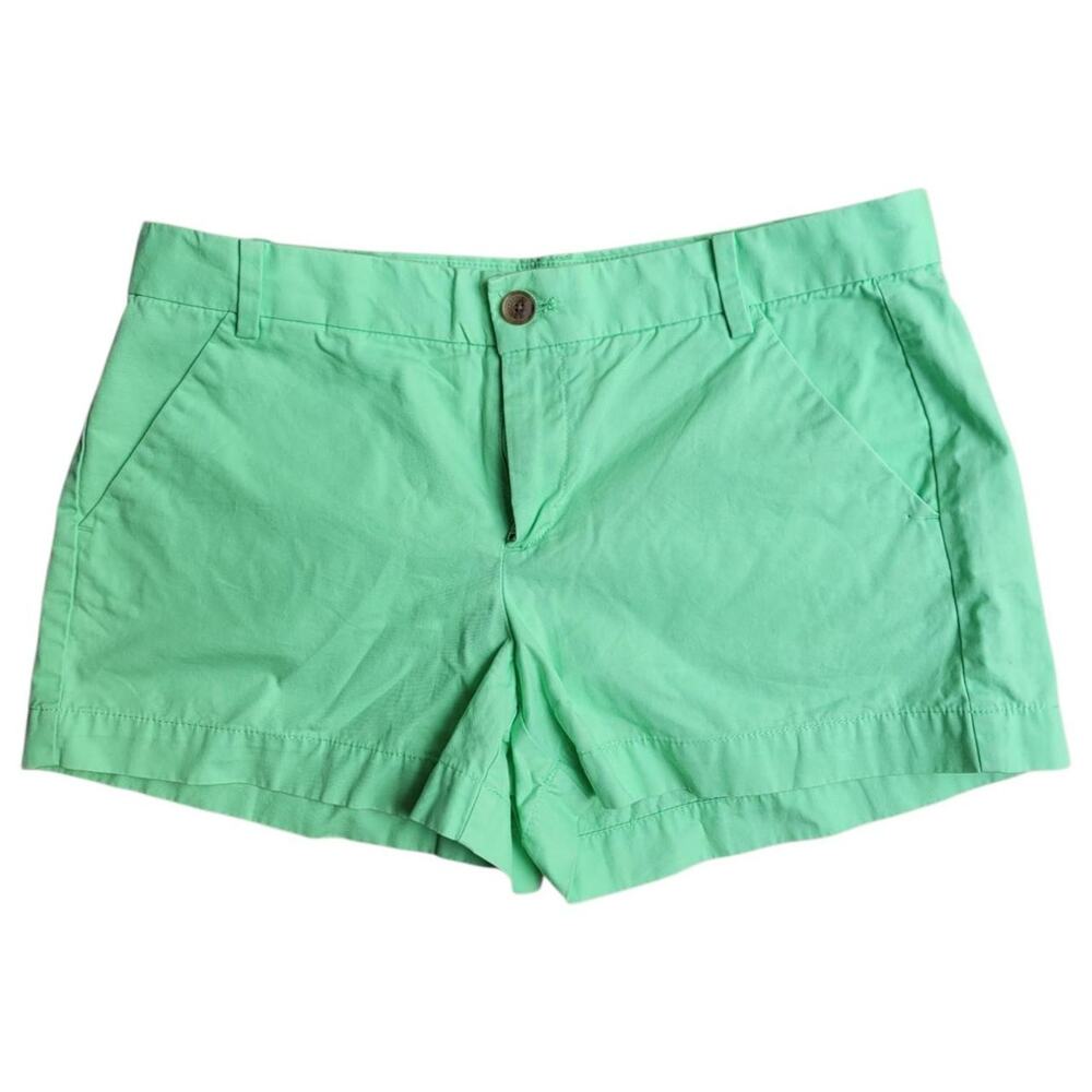 Gap Khakis by Gap Sunkissed Shorts in green Size 6